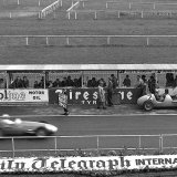 RA 255 - 7 Stirling Moss - Maserati, 2 Andre Pilette - Gordini