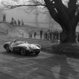 RE 742 - 76 Stirling Moss - Aston-Martin