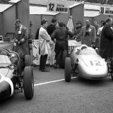 RJ 131 - Porsches in the pit