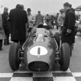 RE 663 - 1 Ferrari in the background Gregor Grant and Charles Cooper