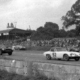 RK 738 - 10 Innes Ireland - Aston Martin DB4, 52 - G Warner - Lotus Elite