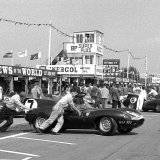 RG 874 - 7 Jaguar D, 6 Tojeiro-Jaguar - Ecurie Ecosse rolling out