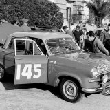 RB 658 - 145 Maurice Gatsonides, Marcel Becquart - Standard Vanguard in Parc Ferme
