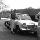 DY 41 - 32 Mrs Anne Hall - Ford Cortina