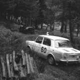 DY 50 - 60 Miss Isobel Robinson, Mrs E Lewsey - Simca