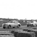 RB 968 - 1 Jaguar - Ivor Bueb, 7 Austin - Ken Wharton